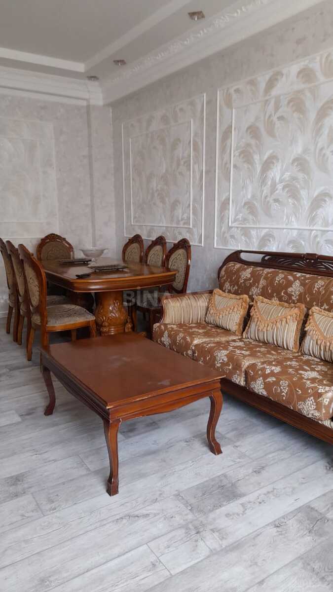Kirayə verilir 2 otaqlı mənzil 75 m² — Bakı 2 otaq 75.00 m²