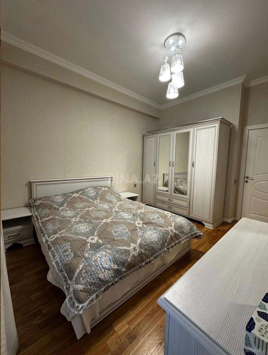Satılır 3 otaqlı mənzil 105 m² — Bakı 3 otaq 105.00 m²