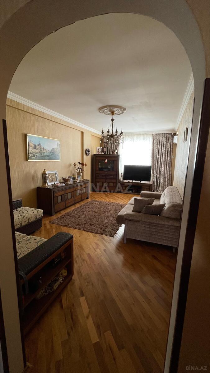 Satılır 3 otaqlı mənzil 116 m² — Bakı, İnşaatçılar 3 otaq 116.00 m²