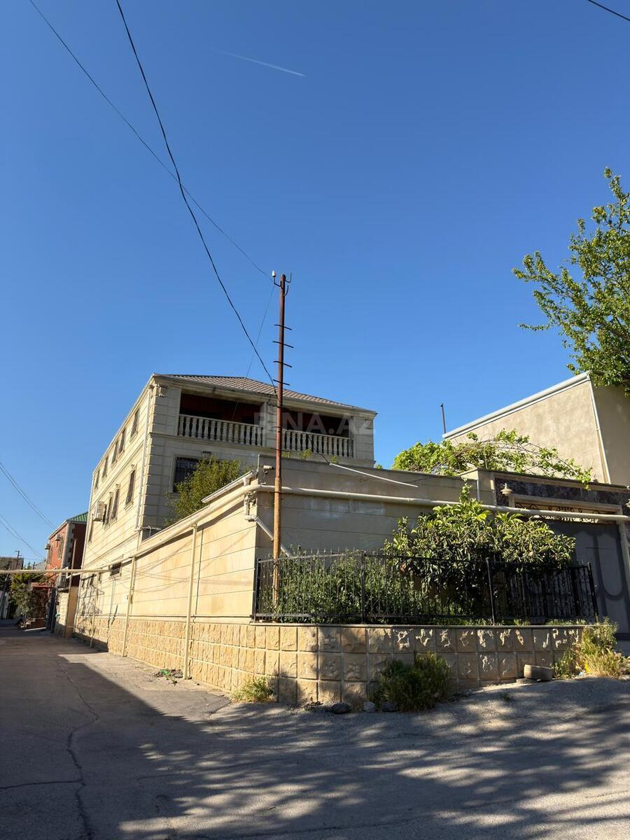 Satılır 7 otaqlı həyət evi 500 m² — Bakı, Əhmədli 7 otaq 500.00 m²