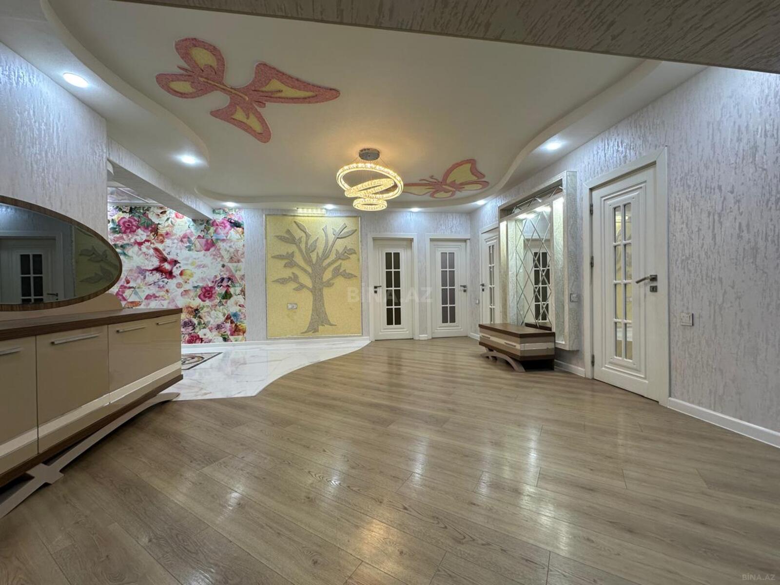 Satılır 3 otaqlı mənzil 135 m² — Bakı, Nərimanov 3 otaq 135.00 m²