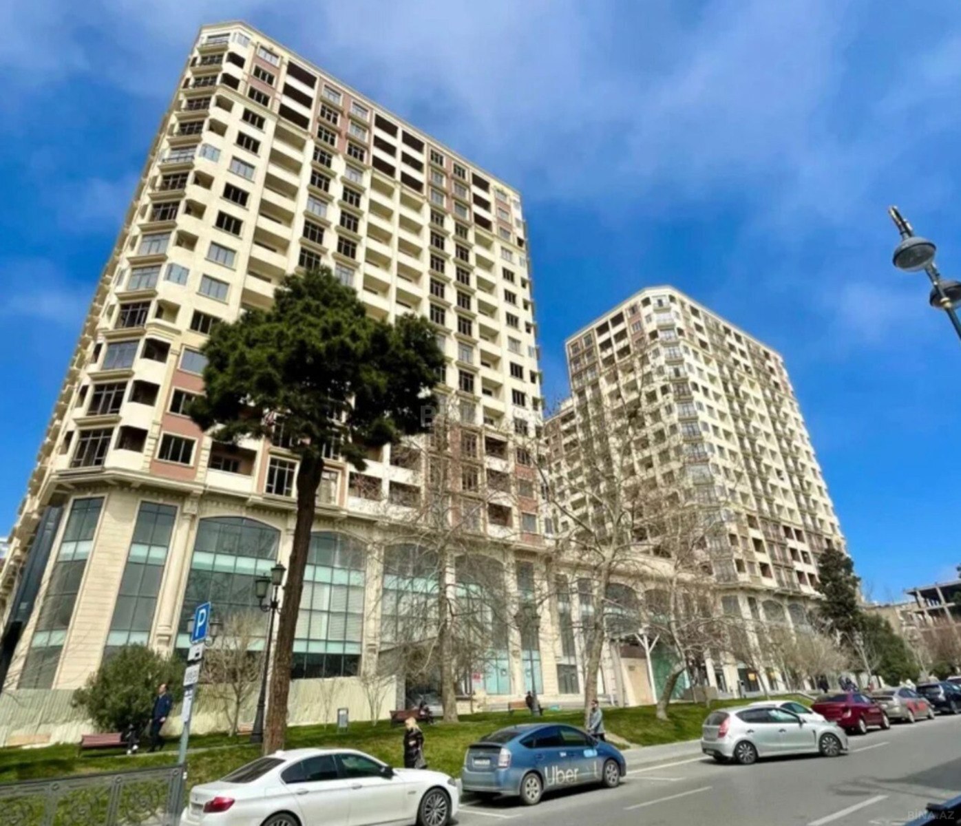 Satılır 3 otaqlı mənzil 138 m² — Bakı 3 otaq 138.00 m²
