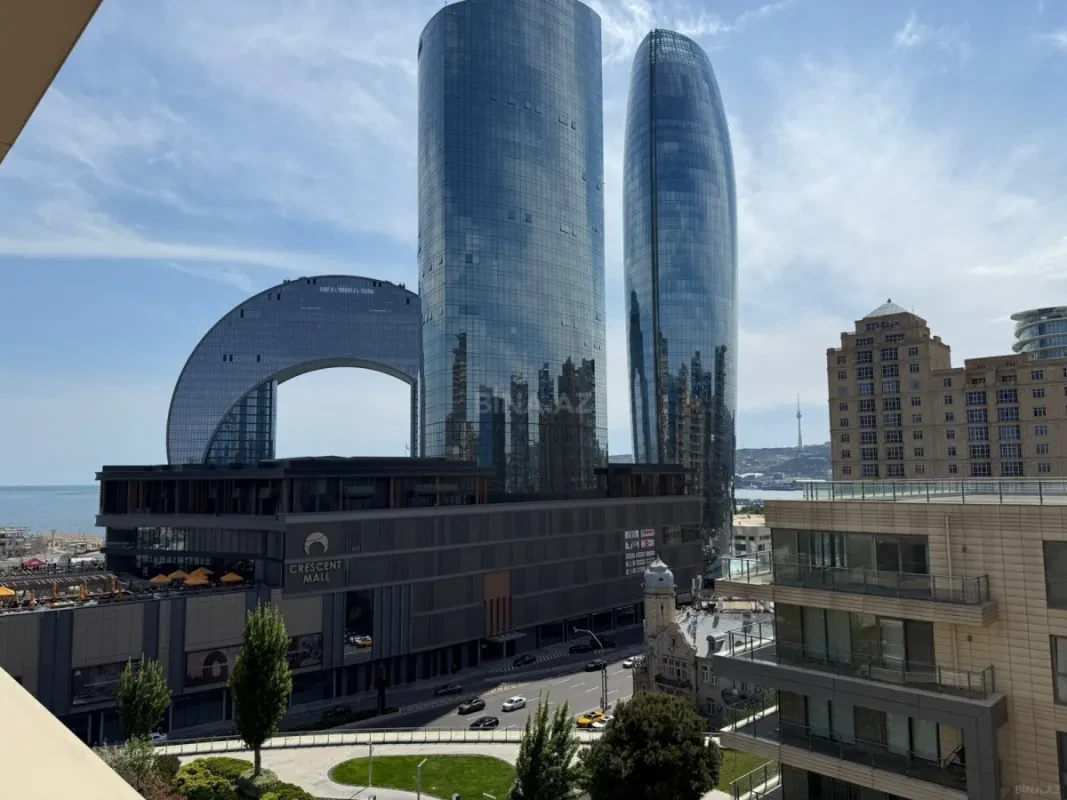 Kirayə verilir 3 otaqlı mənzil 175 m²