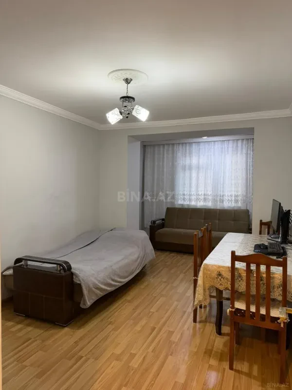 Satılır 2 otaqlı mənzil 60 m²