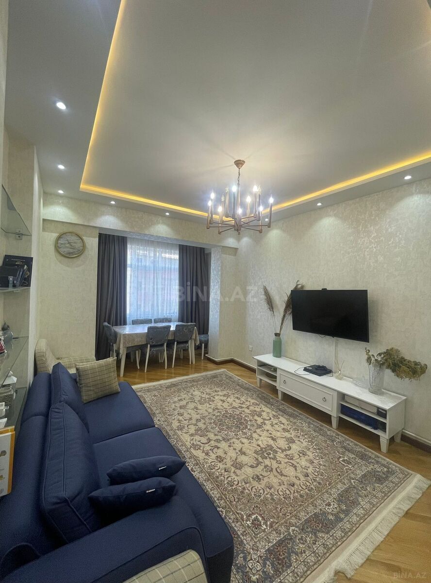 Satılır 2 otaqlı mənzil 60 m² — Bakı, İnşaatçılar 2 otaq 60.00 m²