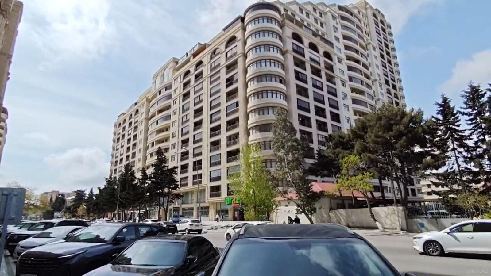 Satılır 4 otaqlı mənzil 160 m² — Bakı, Bakıxanov 4 otaq 160.00 m²
