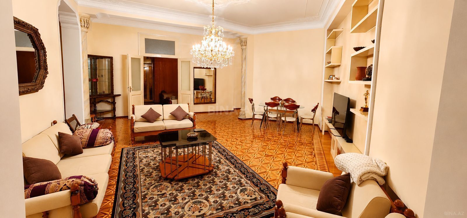 Kirayə verilir 4 otaqlı mənzil 160 m² — Bakı, Sahil qəs. 4 otaq 160.00 m²