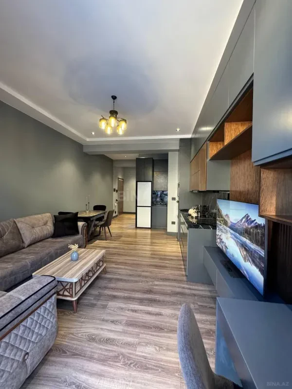 Kirayə verilir 2 otaqlı mənzil 70 m²