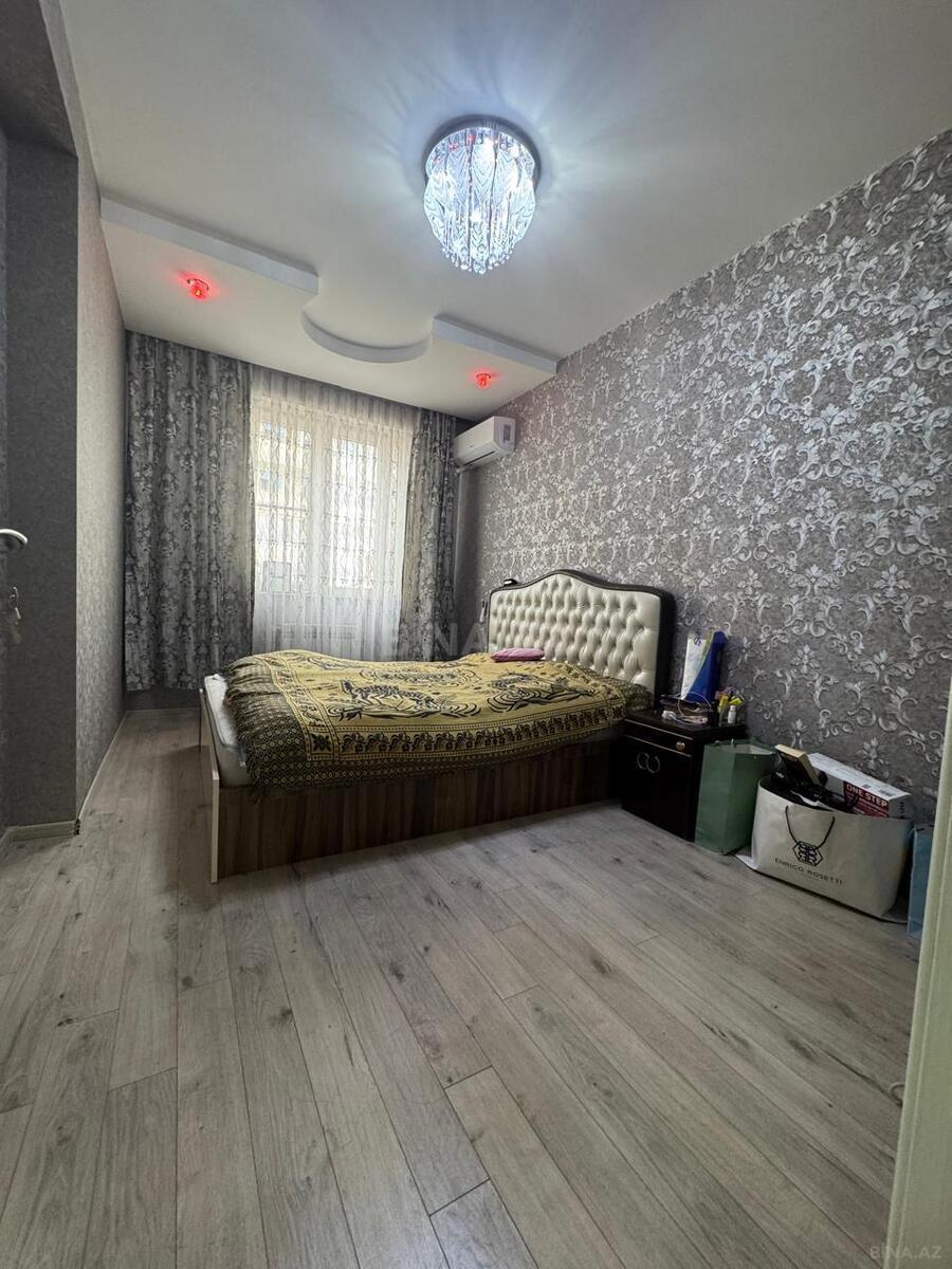 Satılır 2 otaqlı mənzil 70 m² — Bakı, İnşaatçılar 2 otaq 70.00 m²