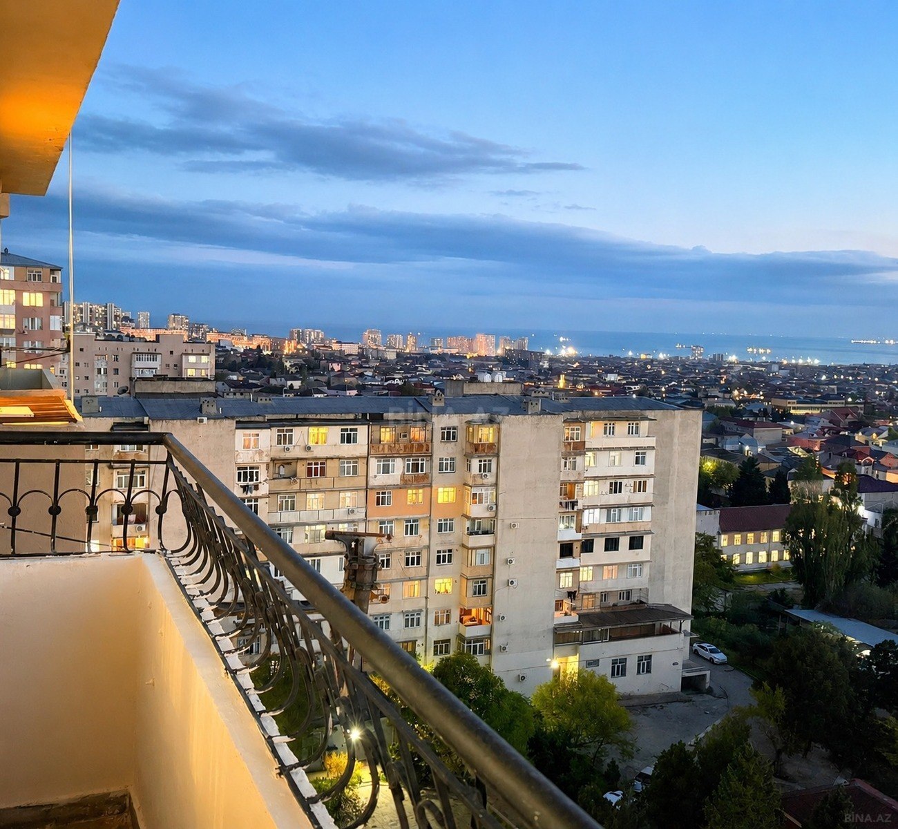 Satılır 3 otaqlı mənzil 104 m² — Bakı, Həzi Aslanov qəs. 3 otaq 104.00 m²