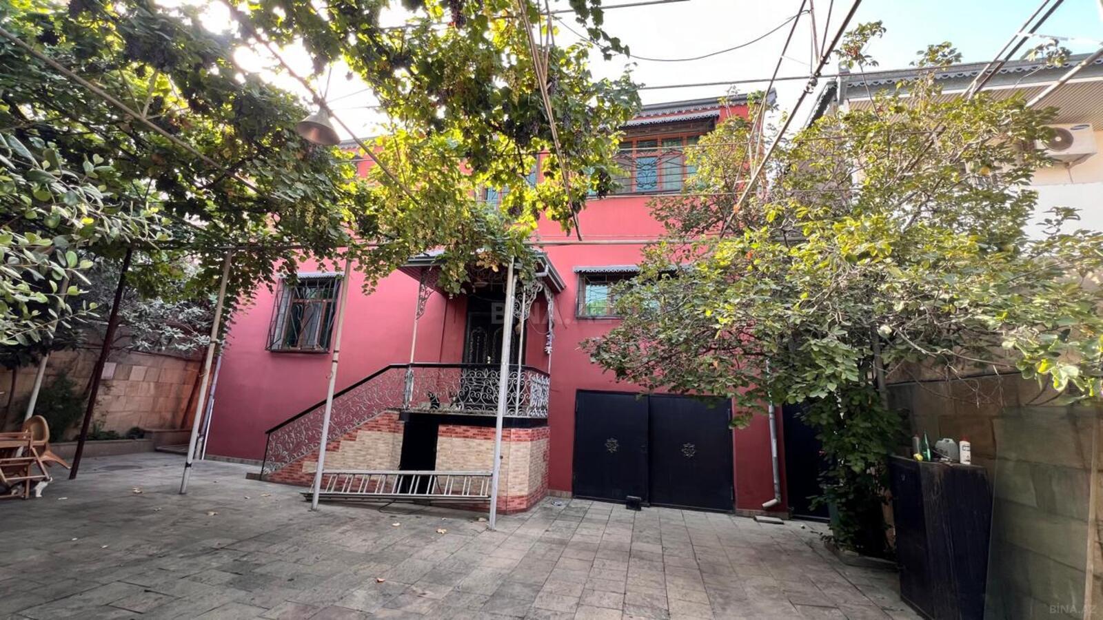 Satılır 6 otaqlı həyət evi 320 m² — Bakı, Nəsimi 6 otaq 320.00 m²