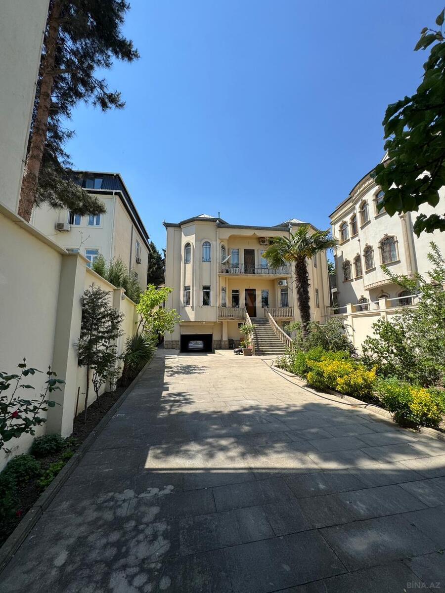 Satılır 9 otaqlı həyət evi 600 m² — Bakı, Nəsimi 9 otaq 600.00 m²