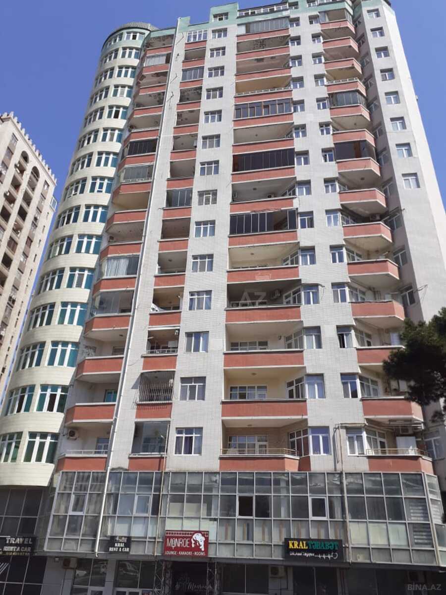 Satılır 3 otaqlı mənzil 135 m² — Bakı 3 otaq 135.00 m²