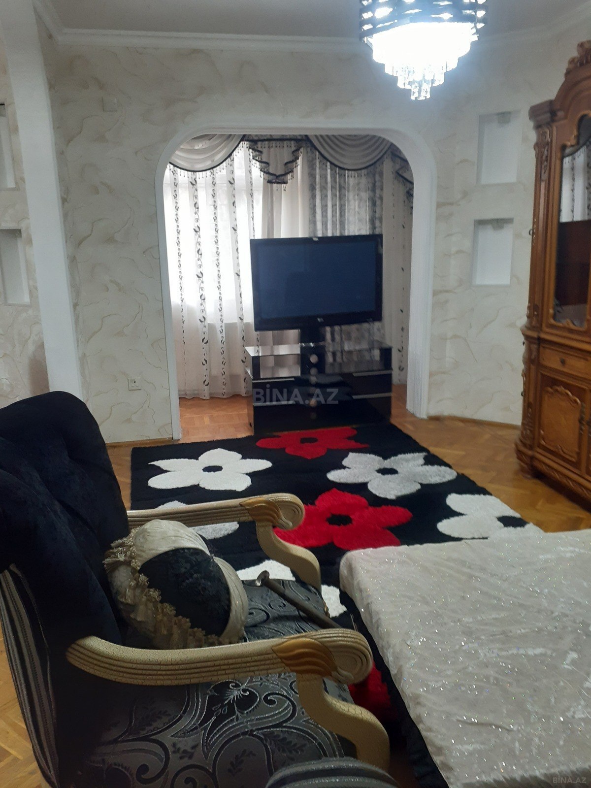 Kirayə verilir 4 otaqlı mənzil 110 m² — Bakı 4 otaq 110.00 m²