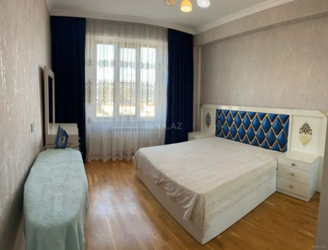 Kirayə verilir 2 otaqlı mənzil 77 m²