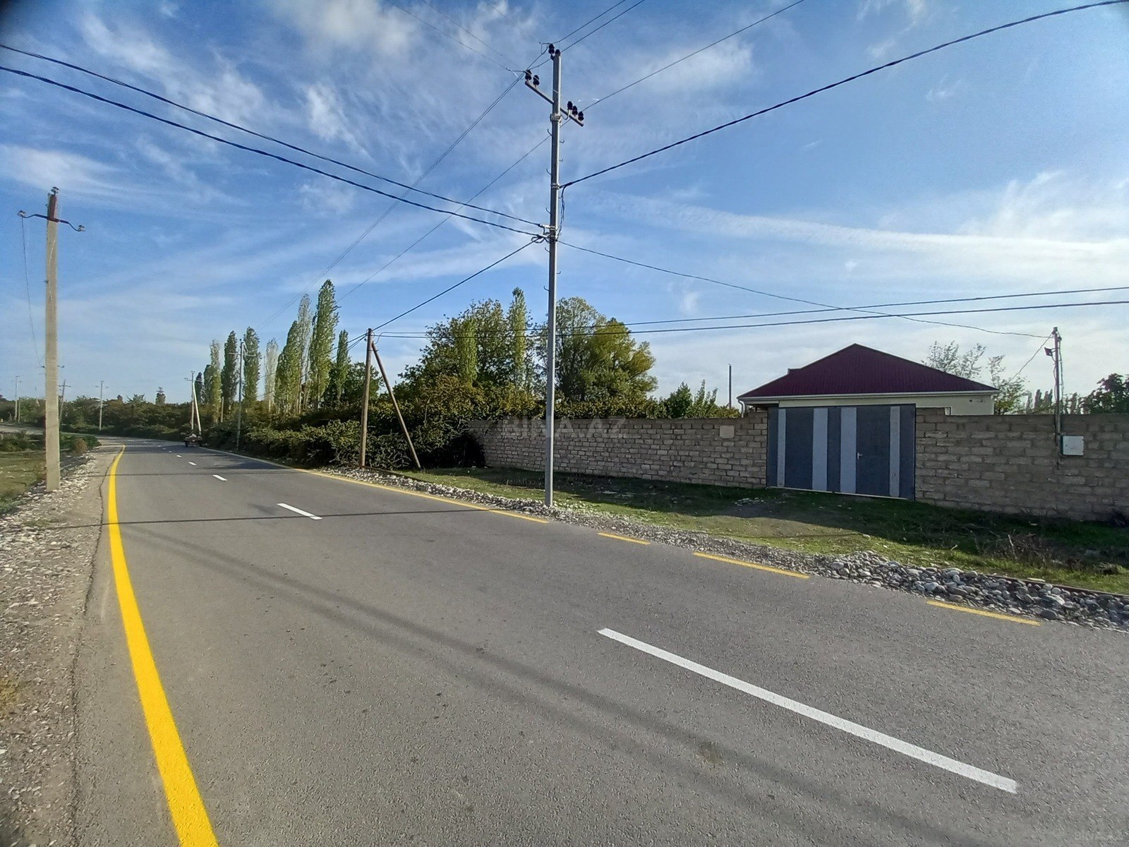 Satılır 3 otaqlı həyət evi 76.2 m² — Quba 3 otaq 76.20 m²