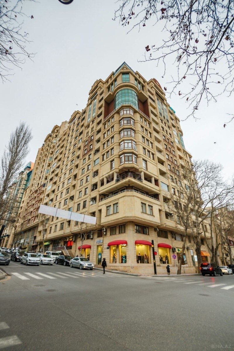 Kirayə verilir 2 otaqlı mənzil 110 m² — Bakı 2 otaq 110.00 m²