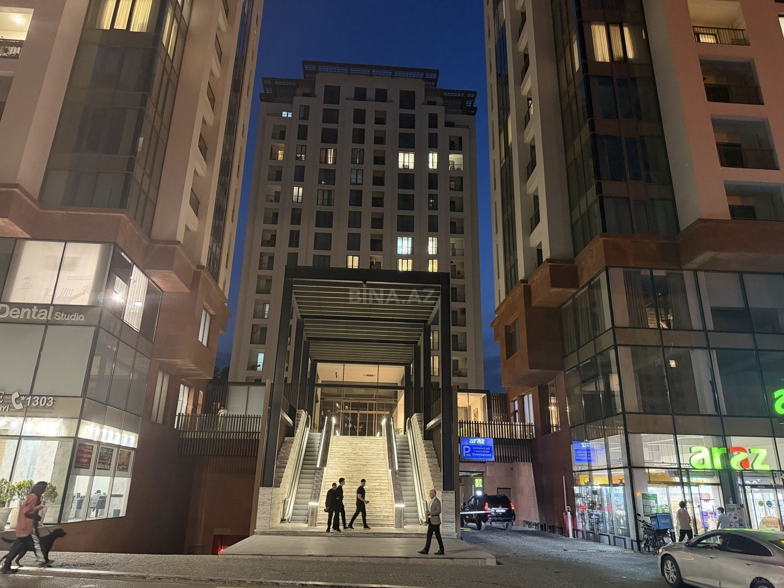 Satılır 4 otaqlı mənzil 180 m² — Bakı 4 otaq 180.00 m²