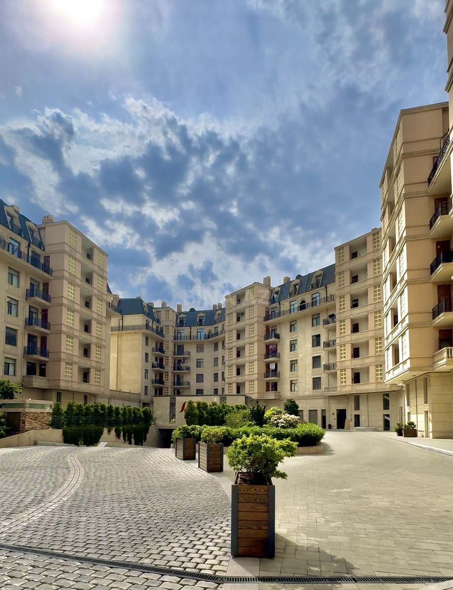Satılır 3 otaqlı mənzil 100 m² — Bakı 3 otaq 100.00 m²