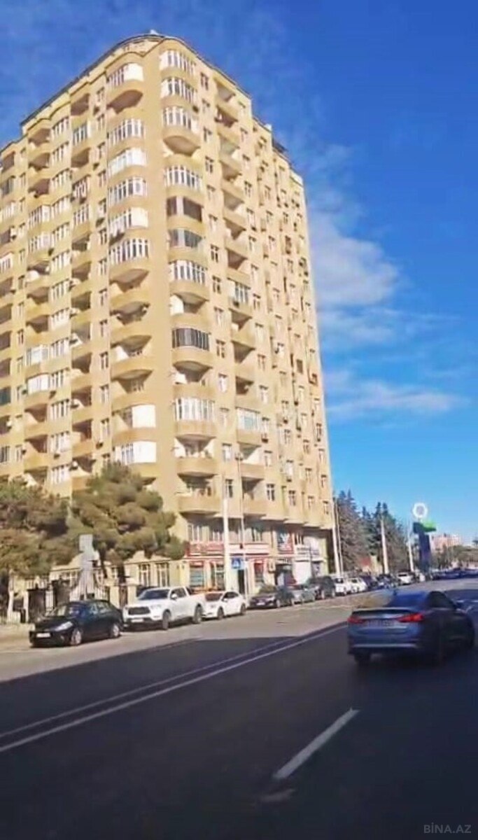 Satılır 4 otaqlı mənzil 180 m² — Bakı, Binəqədi 4 otaq 180.00 m²