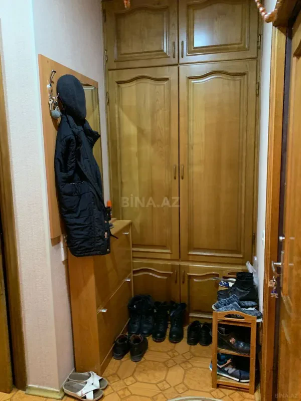 Satılır 6 otaqlı mənzil 224 m²
