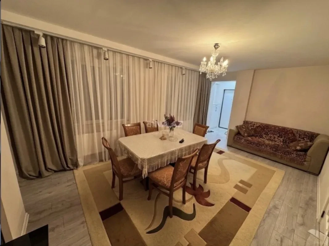 Satılır 2 otaqlı mənzil 80 m²