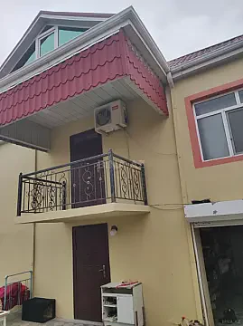Kirayə verilir 4 otaqlı həyət evi 2000 m² — Bakı 4 otaq 2000.00 m²