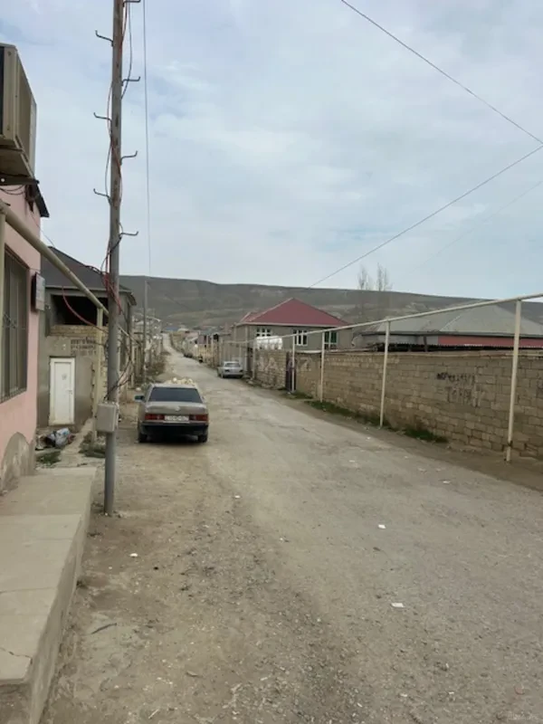 Satılır 3 otaqlı həyət evi 100 m²