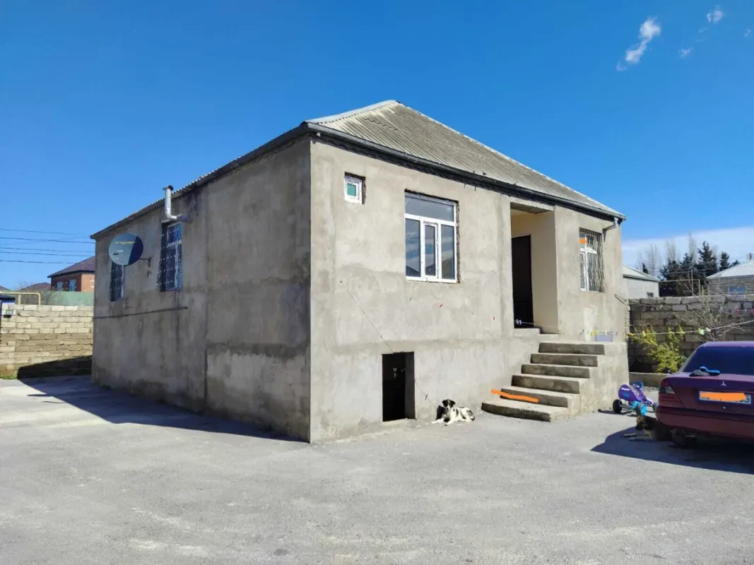 Satılır 5 otaqlı həyət evi 130 m²