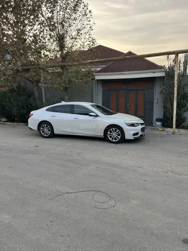 Satılır 4 otaqlı həyət evi 75 m²