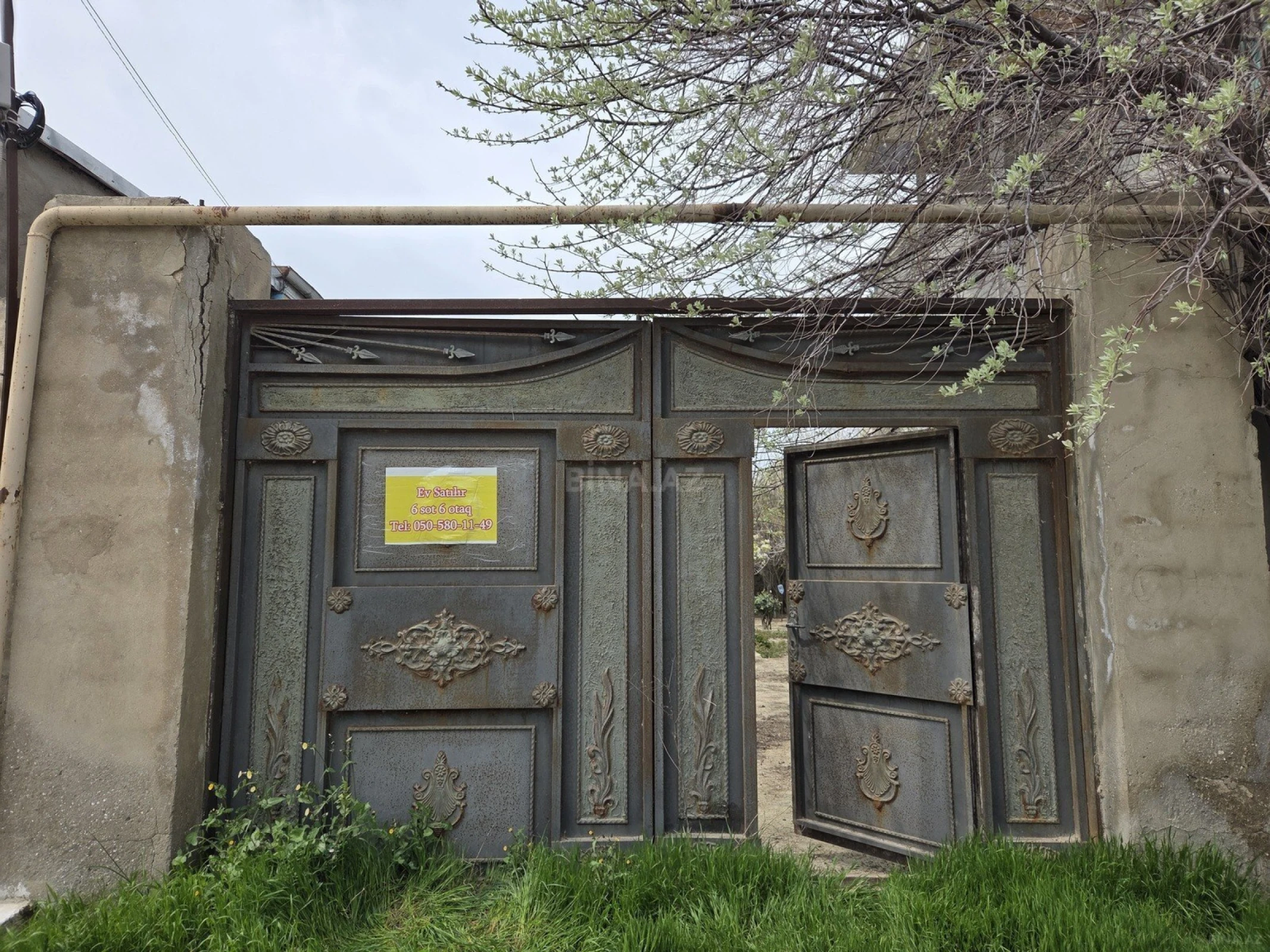 Satılır 6 otaqlı həyət evi 290 m²