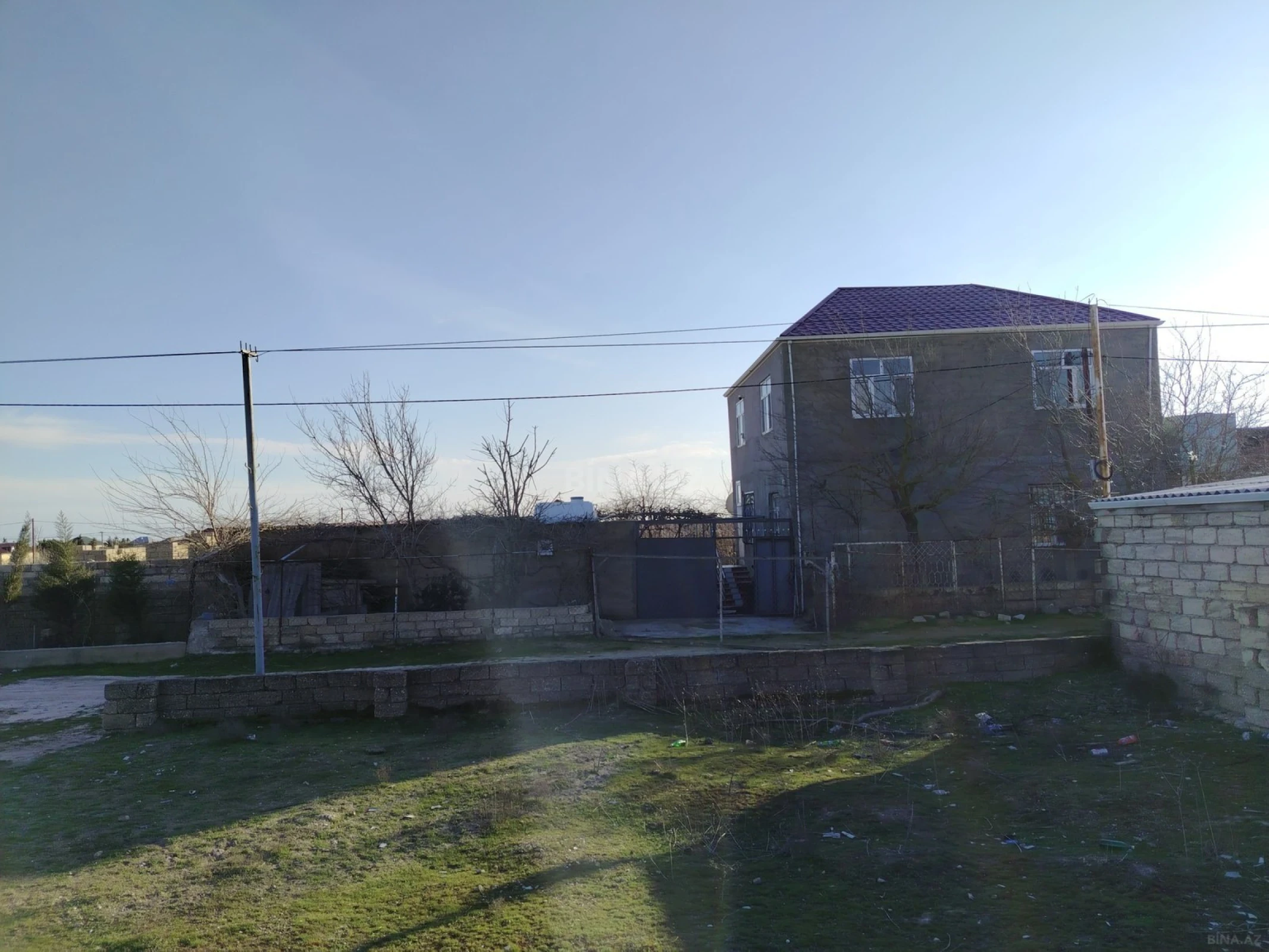 Satılır 5 otaqlı həyət evi 180 m²