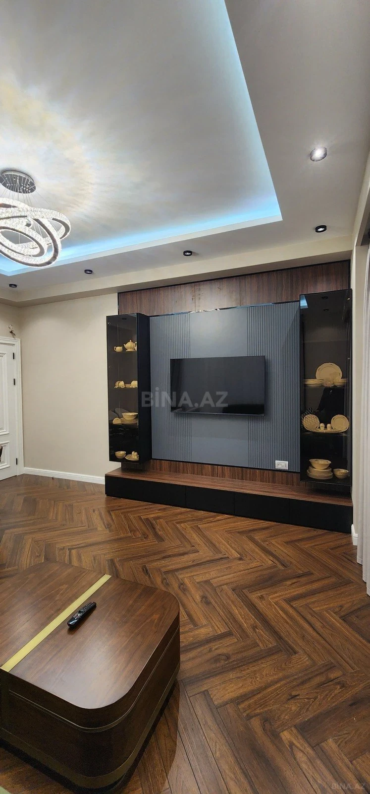 Kirayə verilir 3 otaqlı mənzil 120 m²