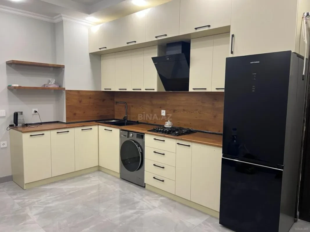 Satılır 2 otaqlı mənzil 82 m²