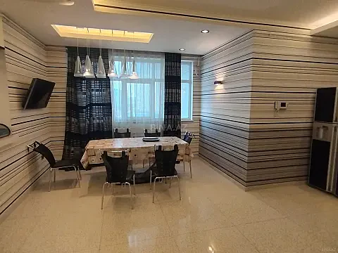 Kirayə verilir 2 otaqlı mənzil 90 m² — Bakı, Nizami 2 otaq 90.00 m²