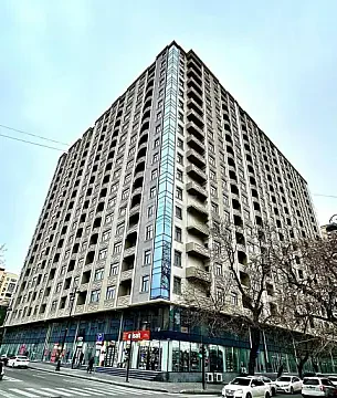 Satılır 3 otaqlı mənzil 141 m² — Bakı 3 otaq 141.00 m²