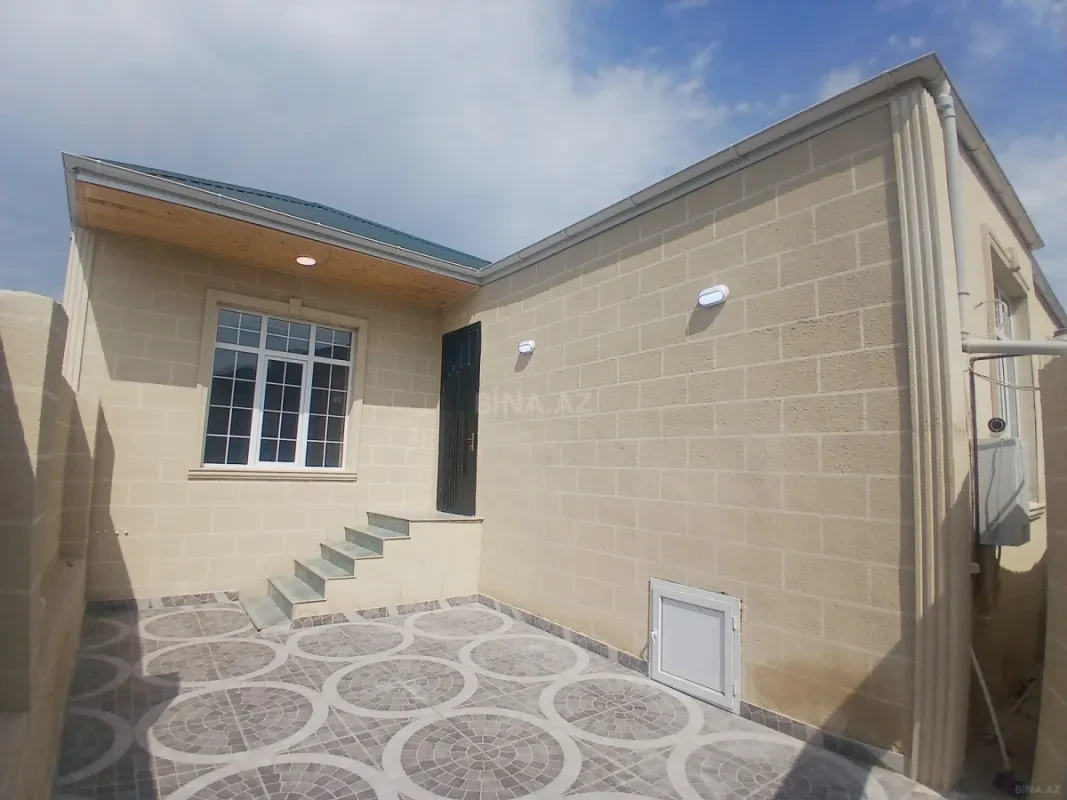 Satılır 4 otaqlı həyət evi 130 m²