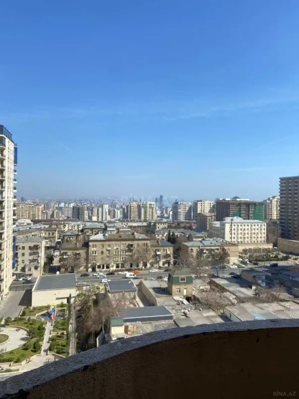 Satılır 3 otaqlı mənzil 93 m²