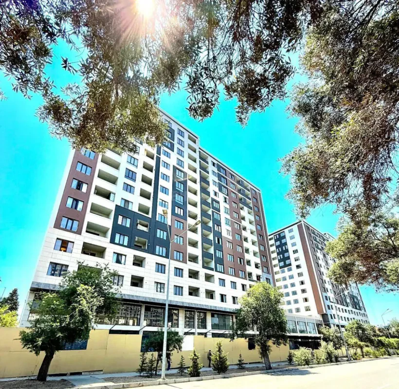 Satılır 3 otaqlı mənzil 94 m²