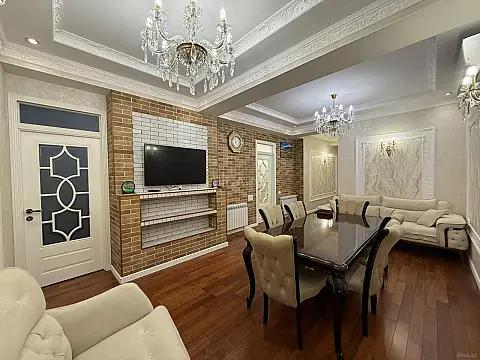 Satılır 3 otaqlı mənzil 120 m² — Bakı 3 otaq 120.00 m²