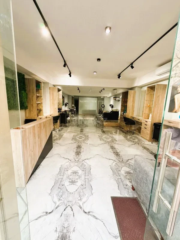 Kirayə verilir obyekt 110 m²