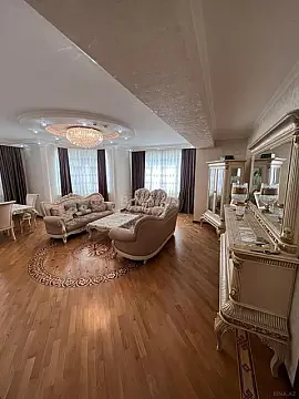 Satılır 4 otaqlı mənzil 192 m² — Bakı 4 otaq 192.00 m²