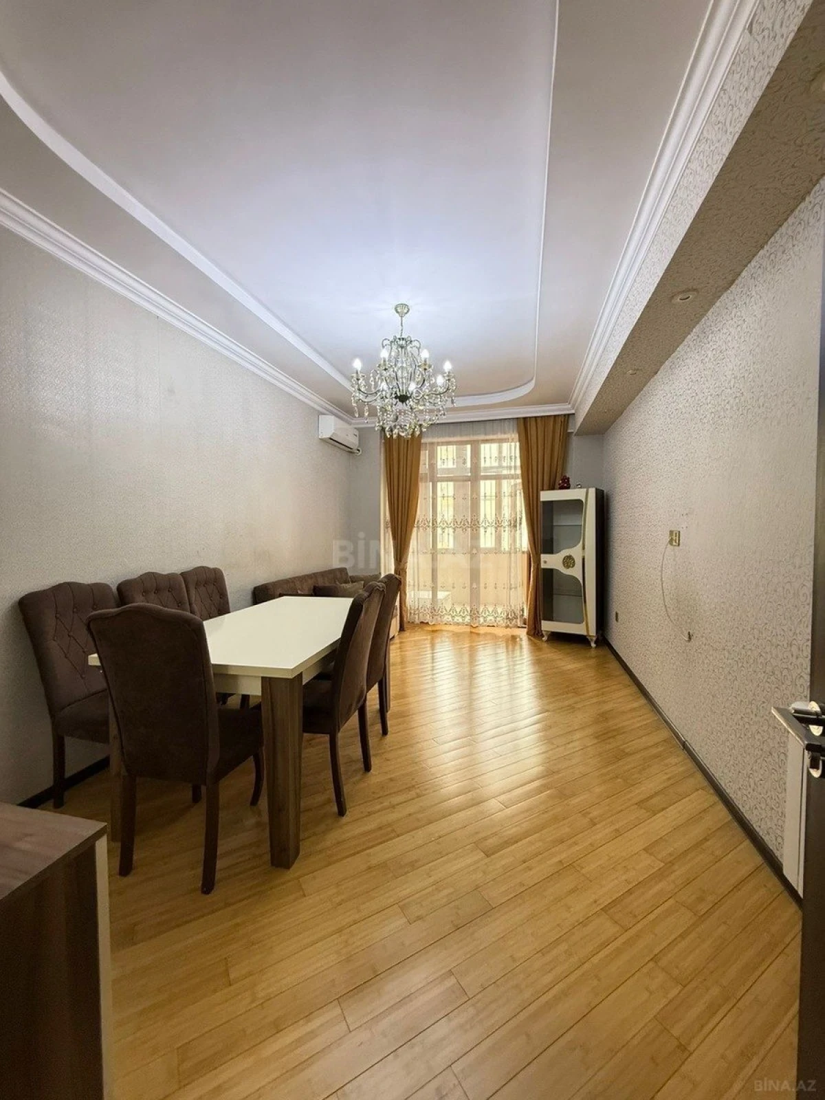 Satılır 2 otaqlı mənzil 68 m²