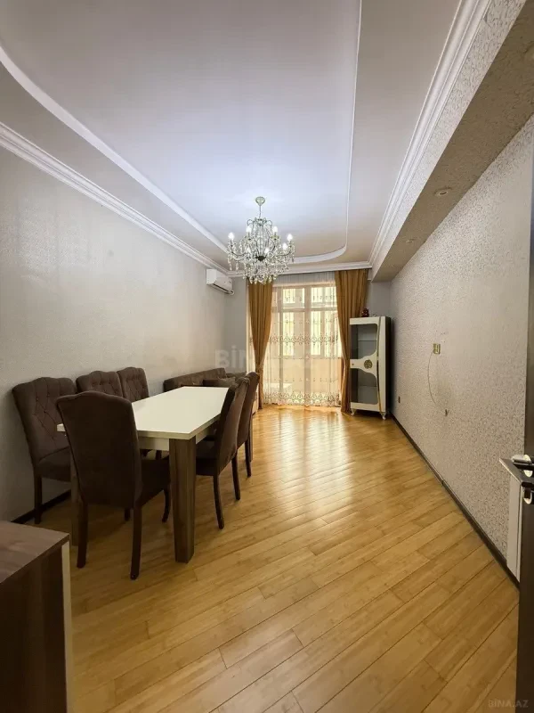 Satılır 2 otaqlı mənzil 68 m²