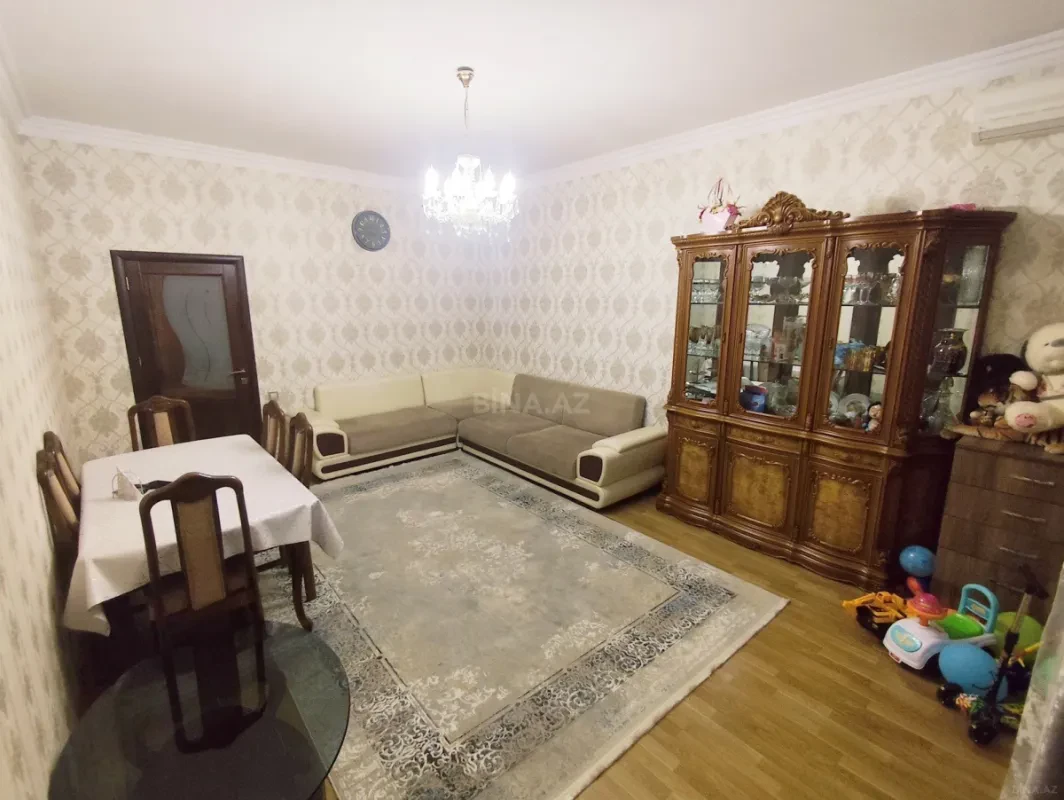 Satılır 2 otaqlı mənzil 100 m²
