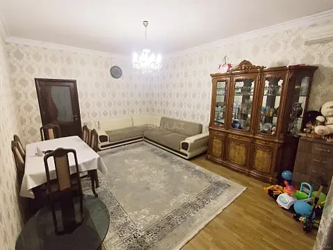 Satılır 2 otaqlı mənzil 100 m² — Bakı, Həzi Aslanov qəs. 2 otaq 100.00 m²