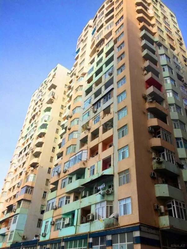 Satılır 3 otaqlı mənzil 101 m²