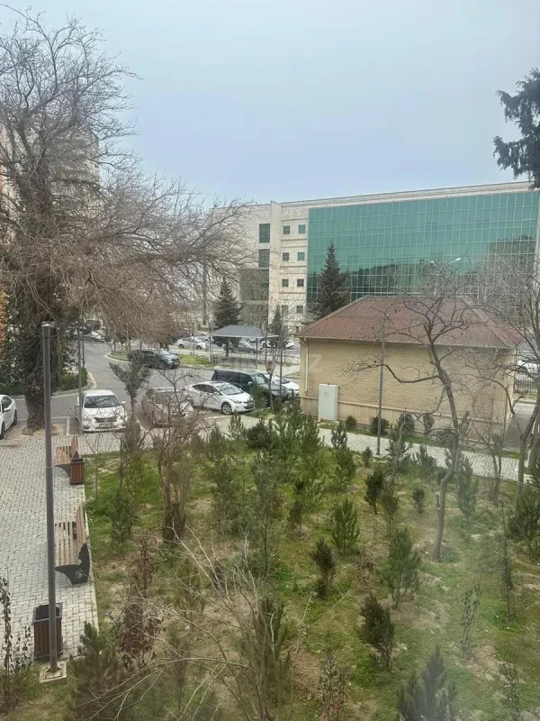 Satılır 4 otaqlı mənzil 84 m²