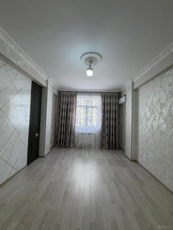 Satılır 2 otaqlı mənzil 42 m²