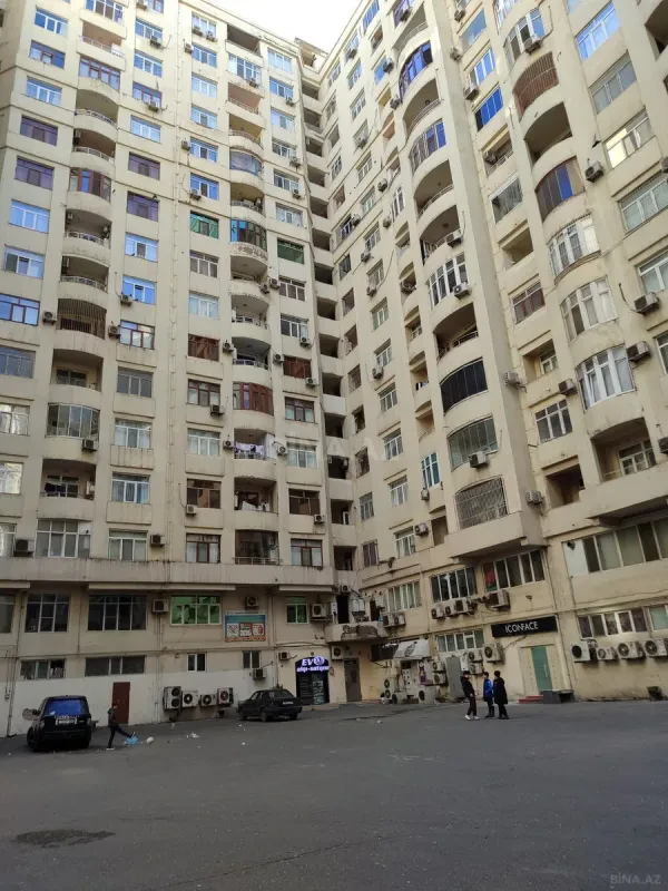 Satılır 2 otaqlı mənzil 60 m²